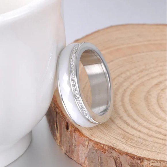 New!! Classic Titanium Stainless Steel White/Black Ceramics Ring Jewelry - Picture 9 of 10